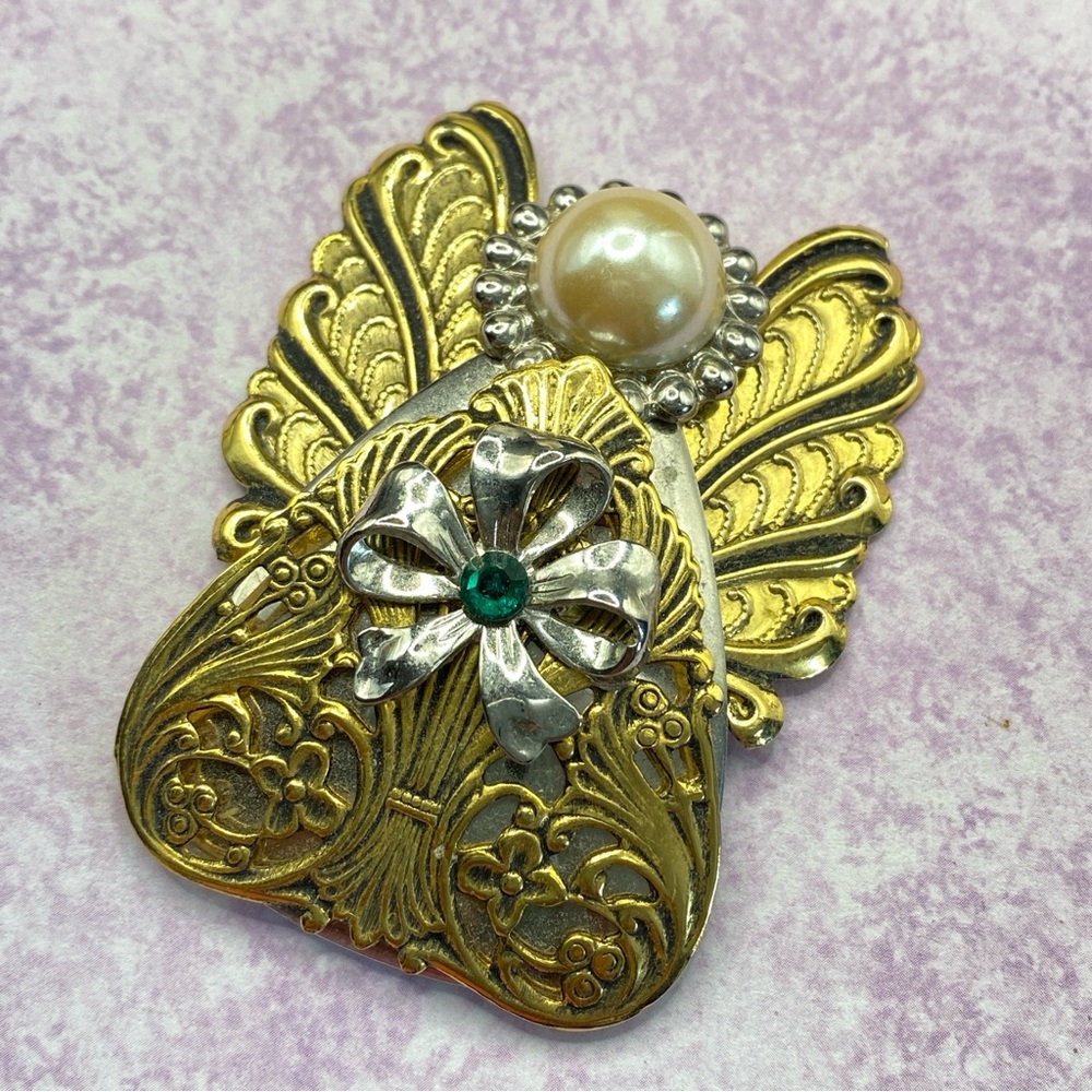 JANE DAVISAngel Of Love Signed Brooch 1996 AOL Mixed Metals Artisan Made 2.5"